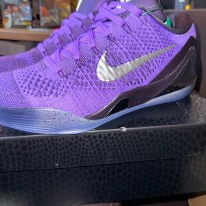 Nike Kobe Bryant Moonwalers 2025 size 10.5 new with tag and box very popular🔥🔥🔥